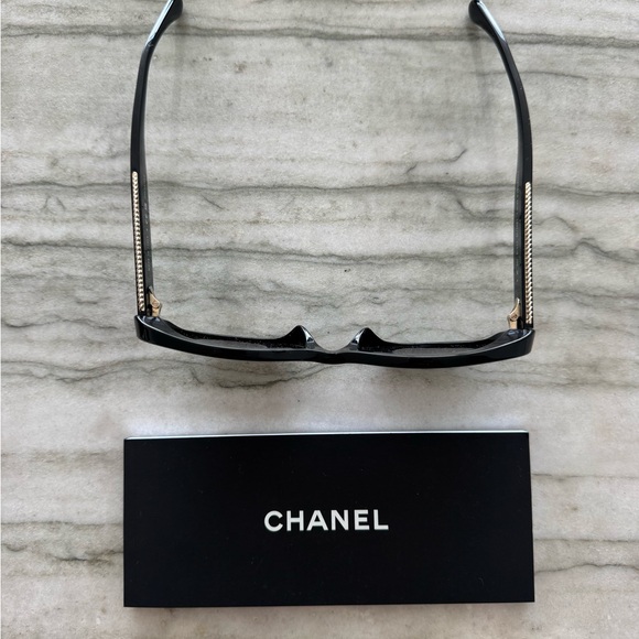 CHANEL Cateye Oval Sunglasses - Style 5515A main image 14